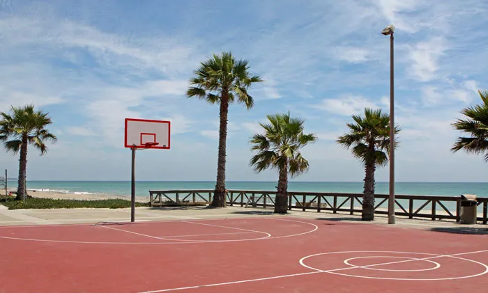 best beachside basketball court
